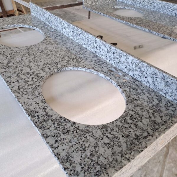 Platinum White Granite - Image 2